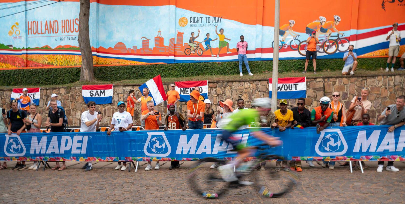 Holland House for Right To Play tijdens WK Wielrennen in Rwanda Beeld: Right To Play